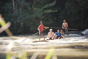 Bambusfloß fahren auf dem Mae Wang Fluss, Buddy Tours, Chiang Mai, Thailand