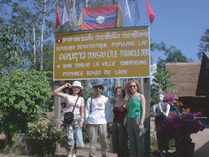 Dorf in Laos gegenüber Chiang Rai
